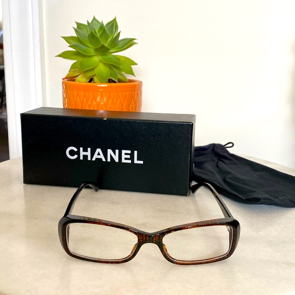 Chanel vintage Y2K 2000’s eyeglasses
